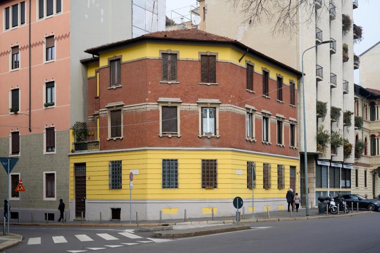 Artist Nadia'S Apartment In Porta Vercellina มิลาน ภายนอก รูปภาพ
