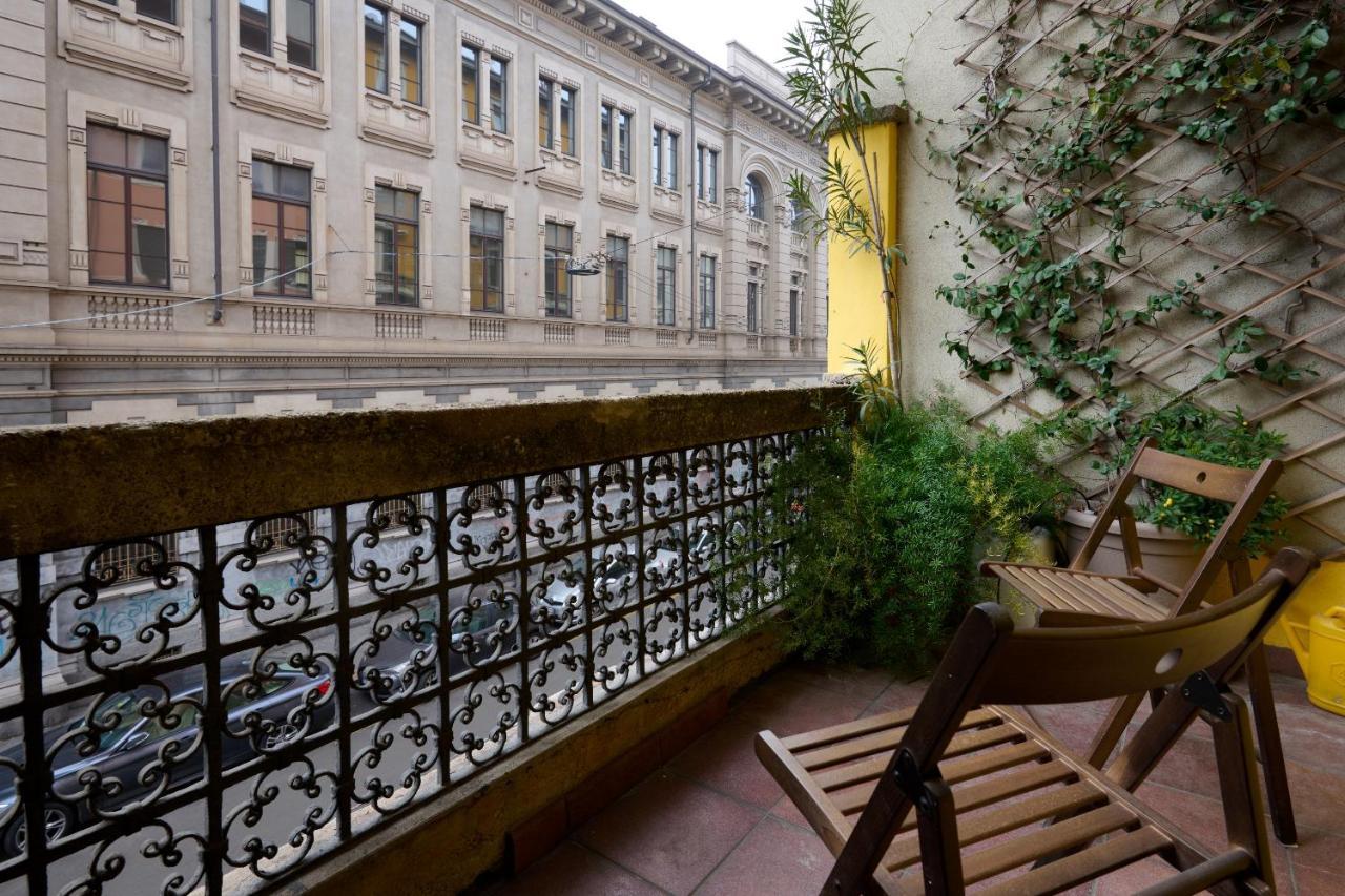 Artist Nadia'S Apartment In Porta Vercellina มิลาน ภายนอก รูปภาพ
