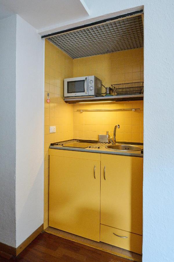 Artist Nadia'S Apartment In Porta Vercellina มิลาน ภายนอก รูปภาพ